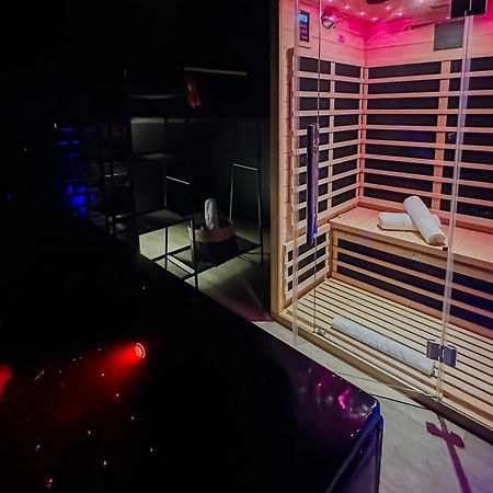 Night Desires Vieille Ville Annecy Charmant Exterior foto